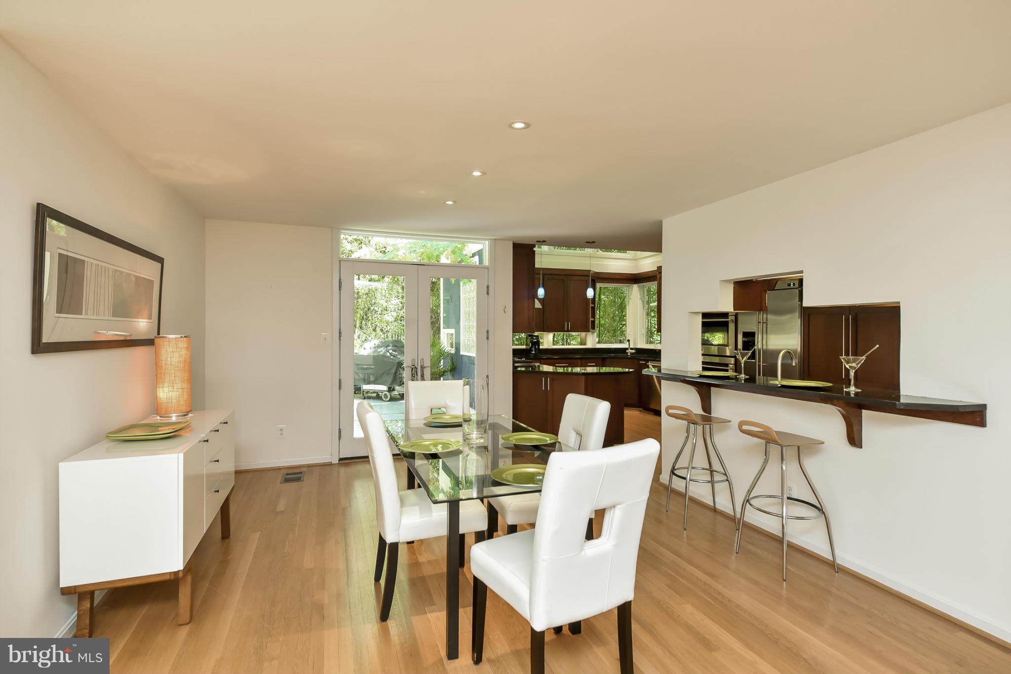 HOLLIN HILLS - Residential