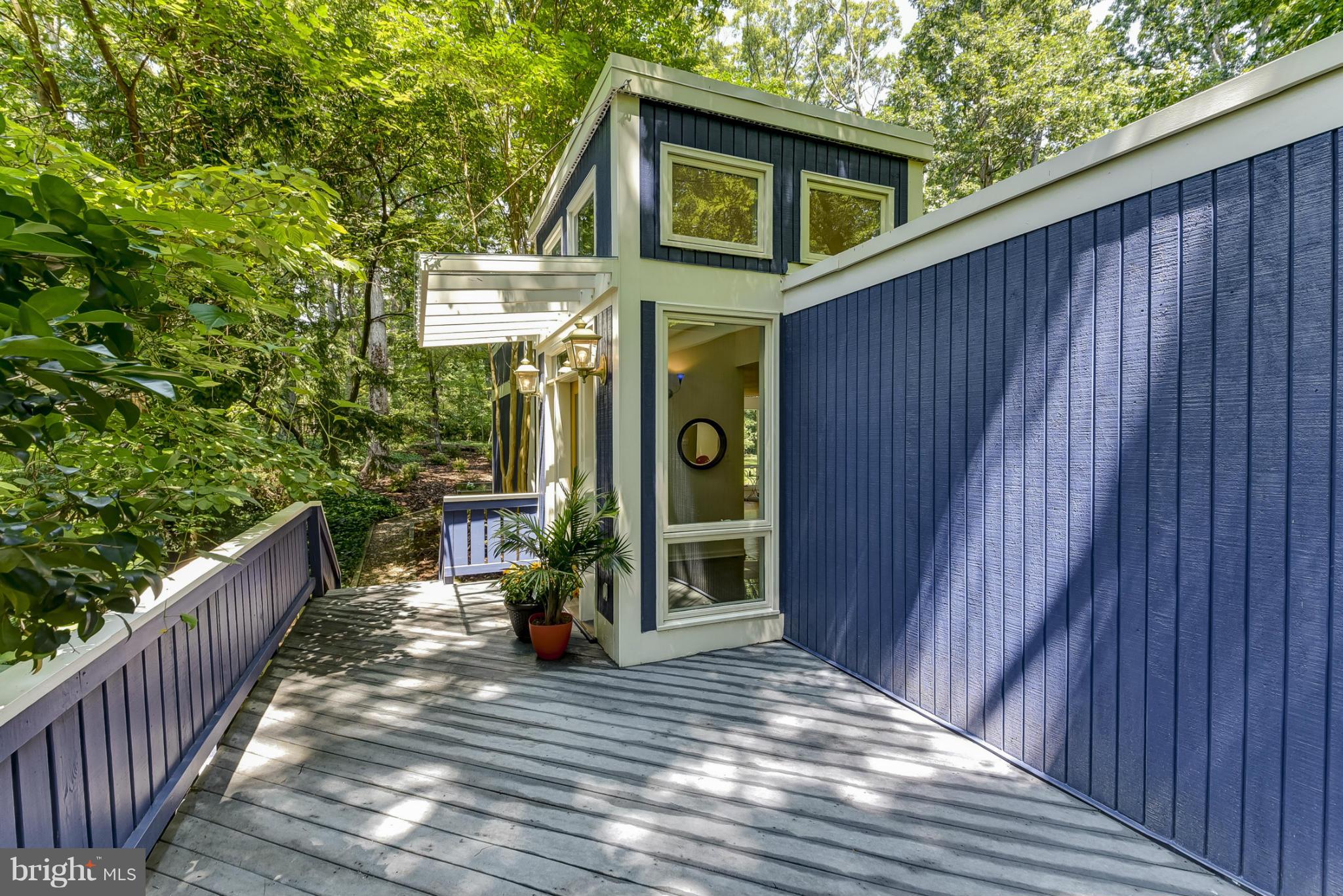 HOLLIN HILLS - Residential