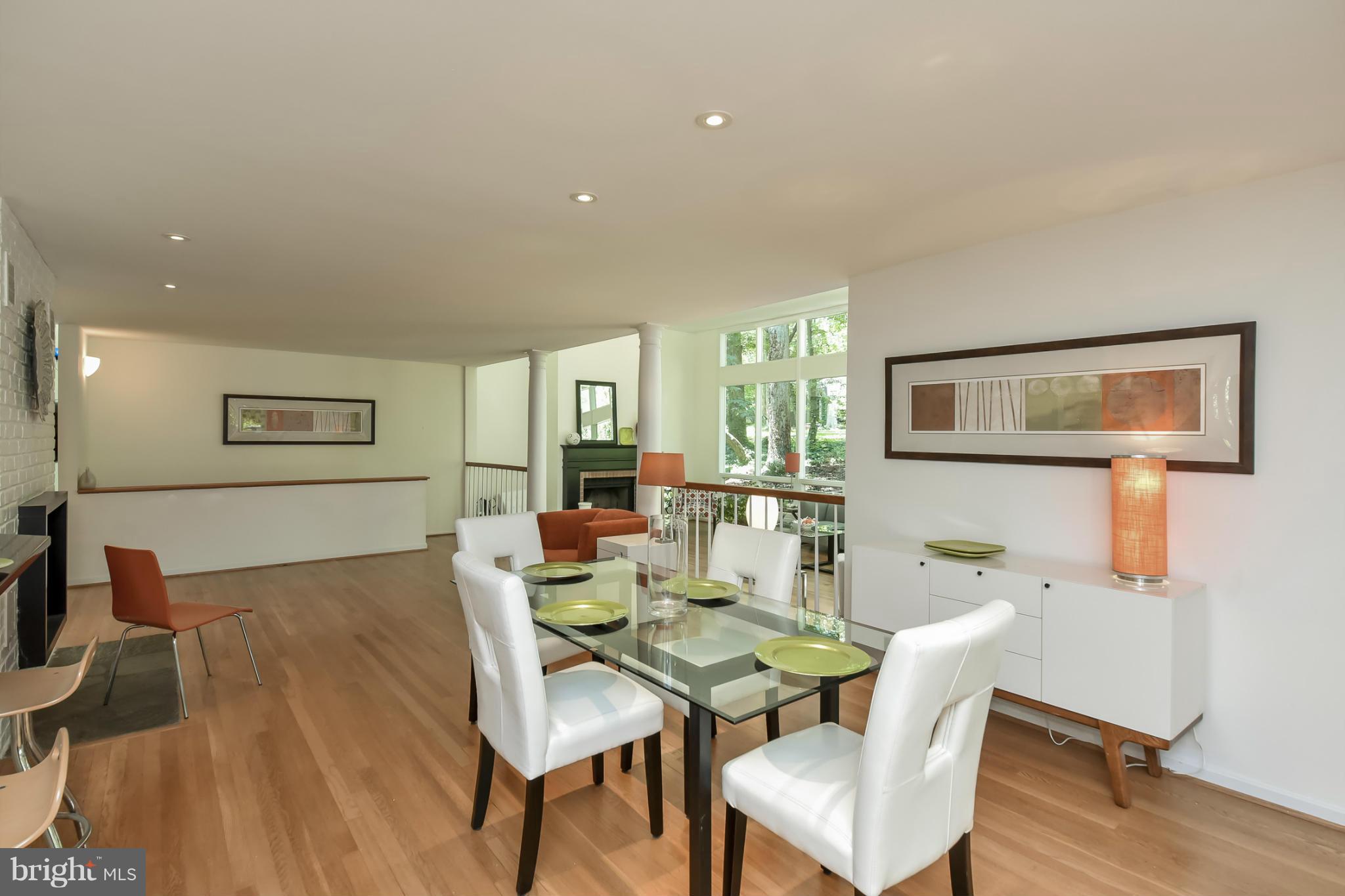 HOLLIN HILLS - Residential