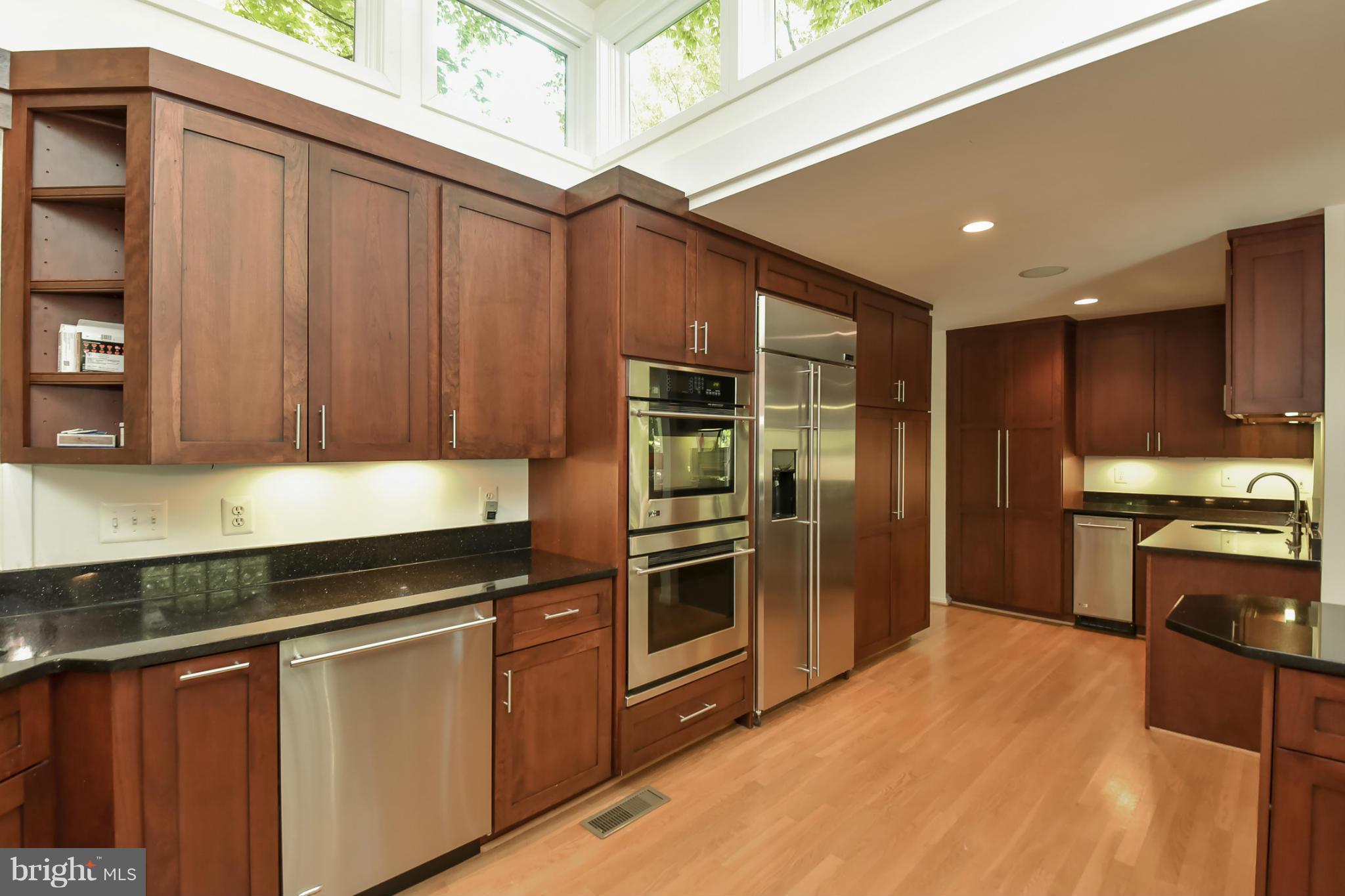 HOLLIN HILLS - Residential