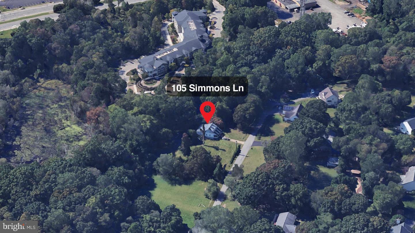 105 SIMMONS LANE