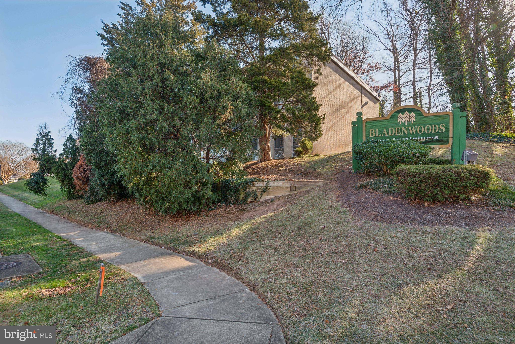 BLADENWOODS - Residential