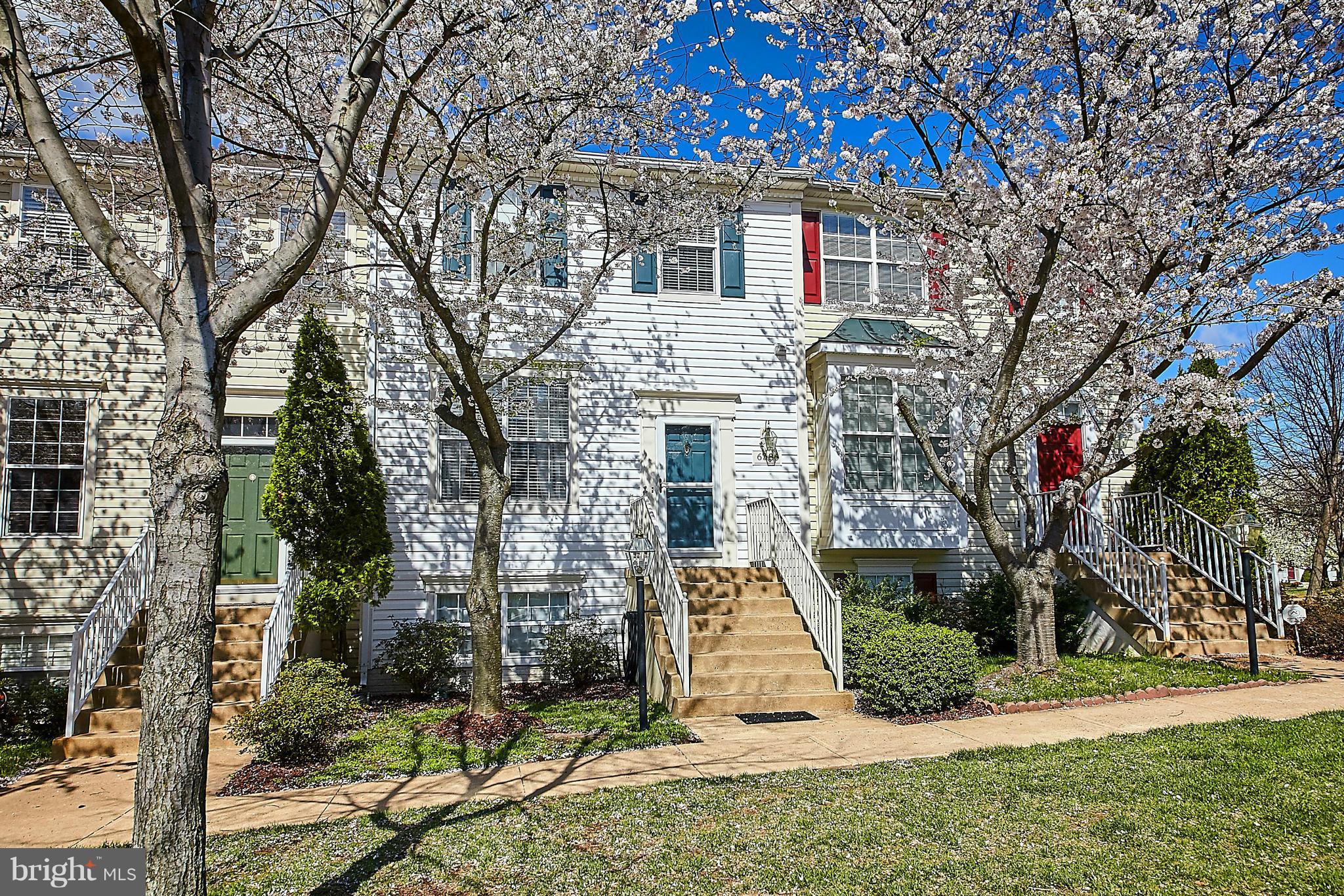 COMPTON VILLAGE - Residential