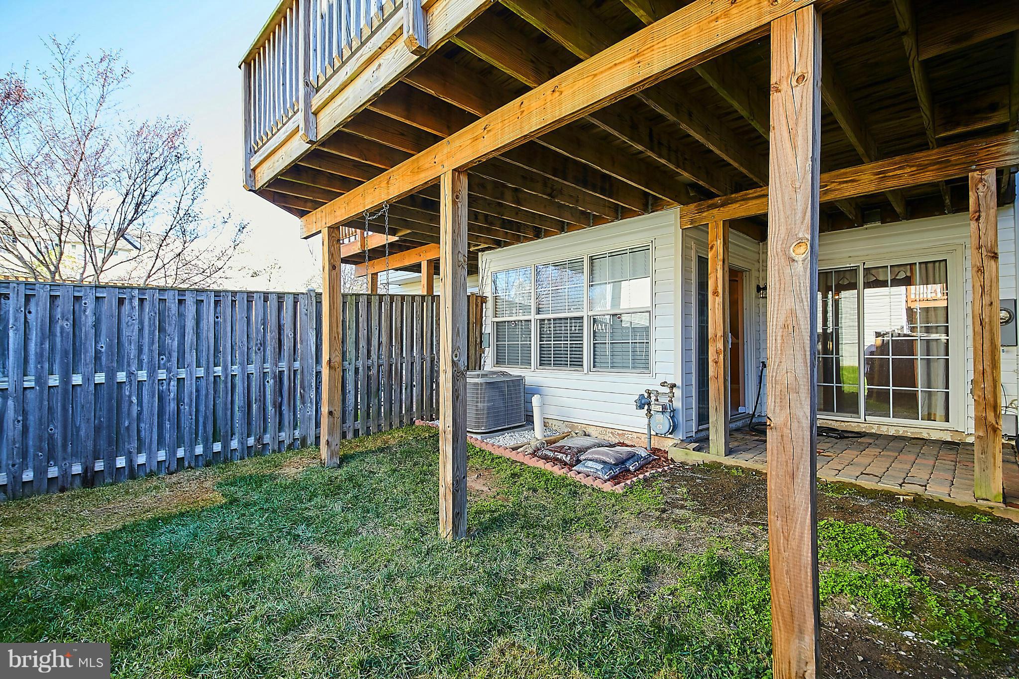 COMPTON VILLAGE - Residential