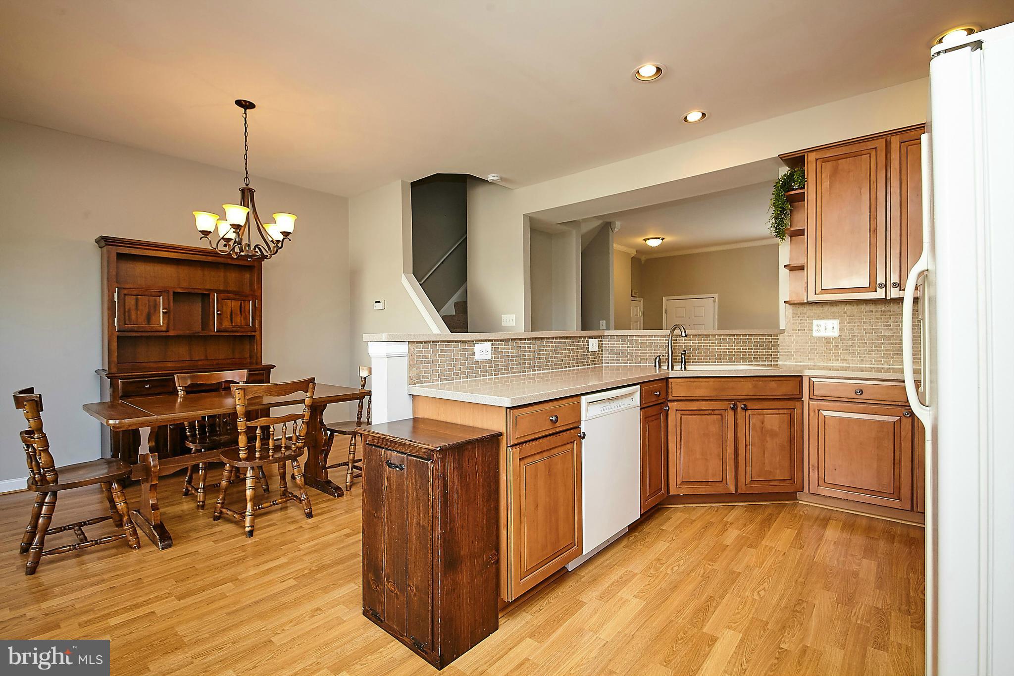 COMPTON VILLAGE - Residential