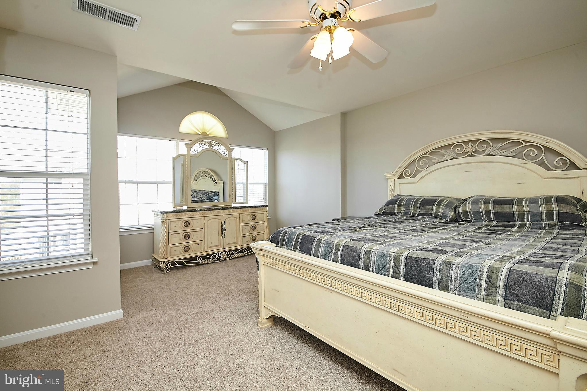 COMPTON VILLAGE - Residential