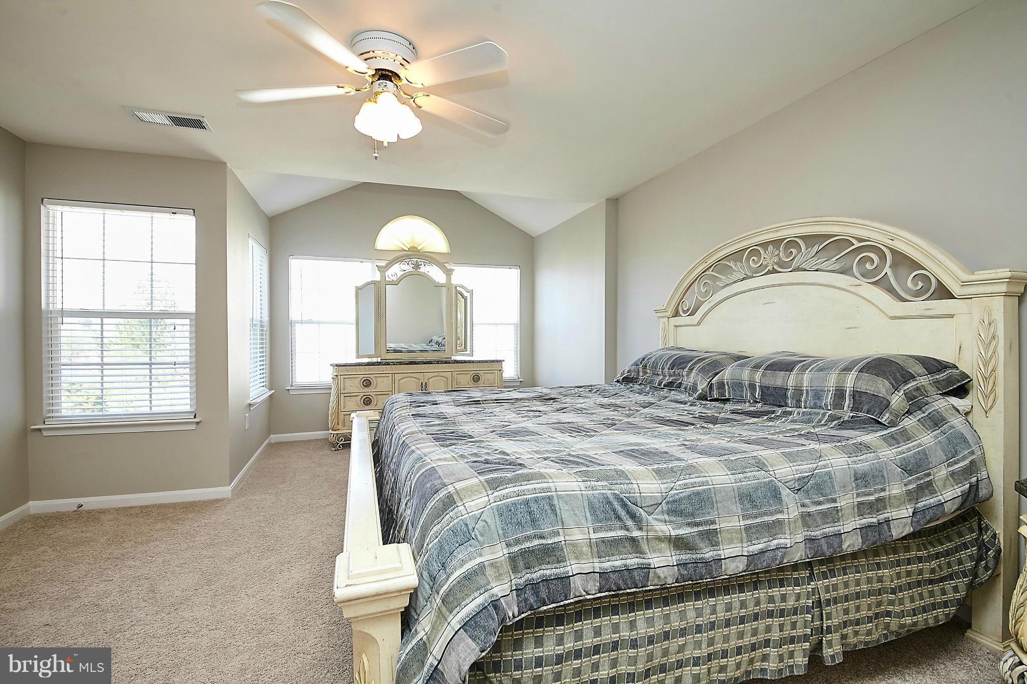 COMPTON VILLAGE - Residential