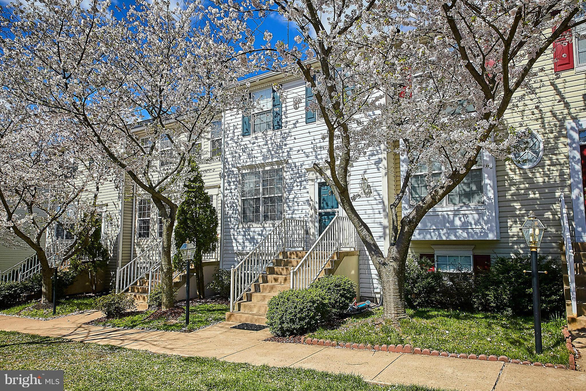 COMPTON VILLAGE - Residential