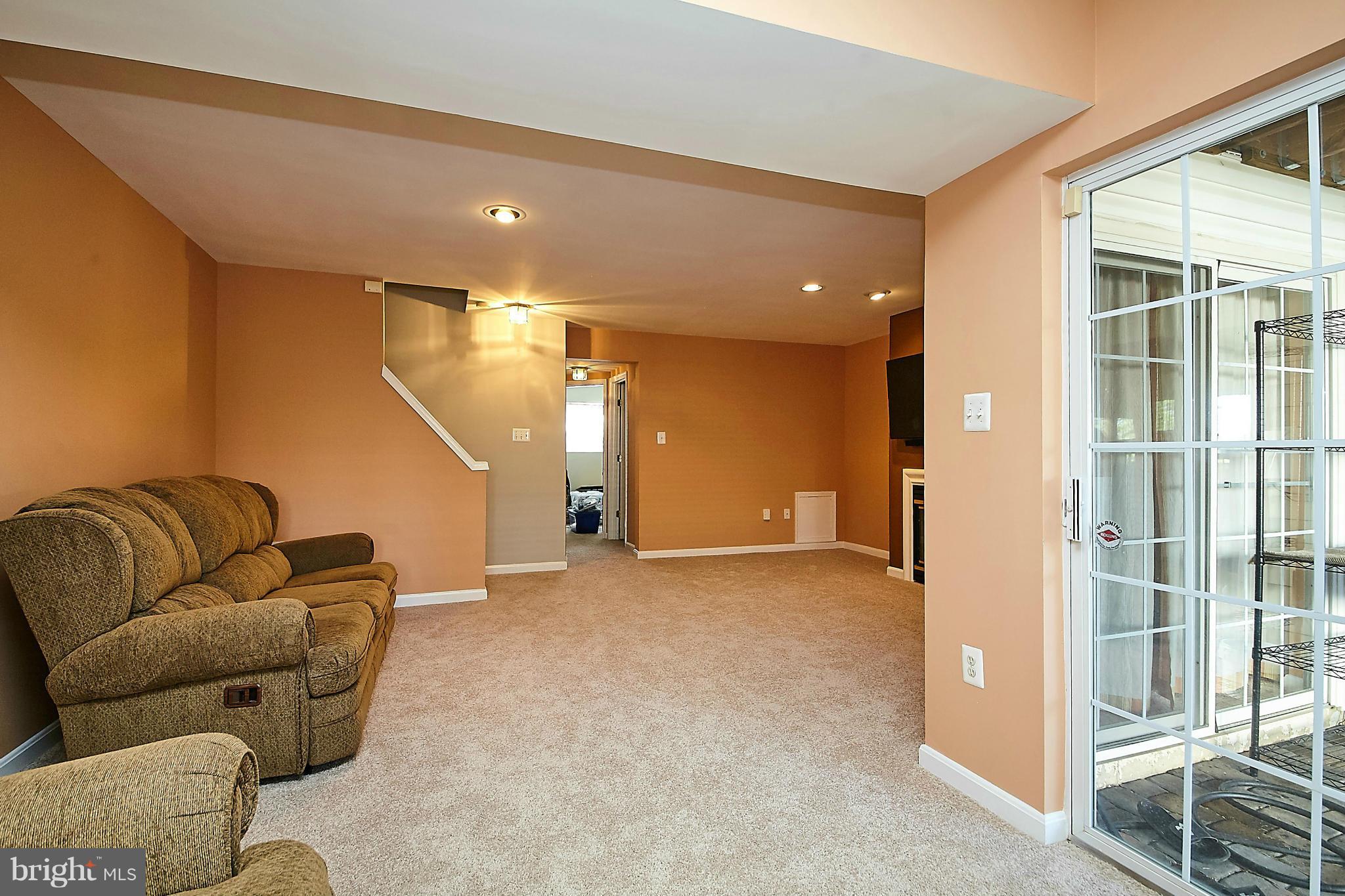 COMPTON VILLAGE - Residential