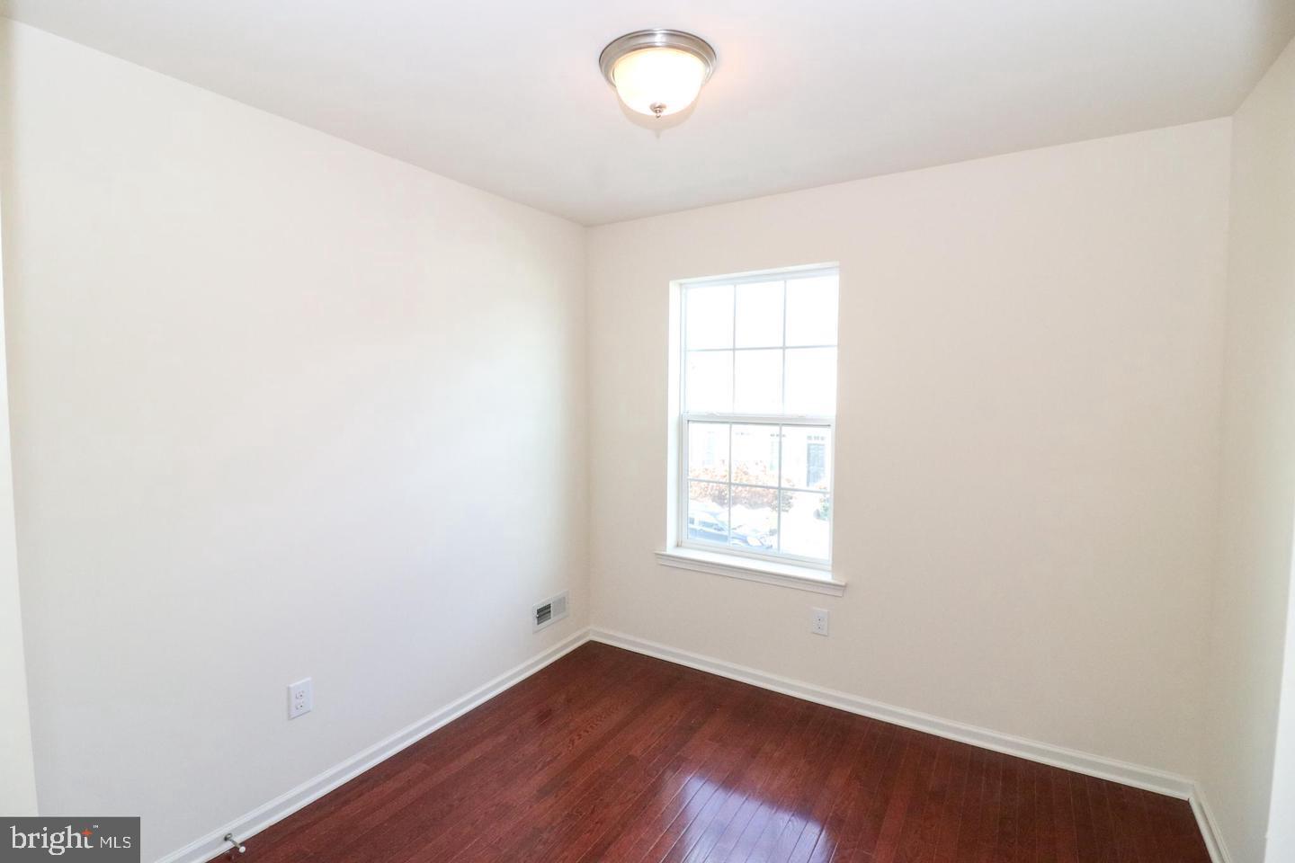 CARRIAGE HILL - Residential Lease