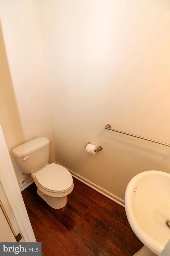 CARRIAGE HILL - Residential Lease