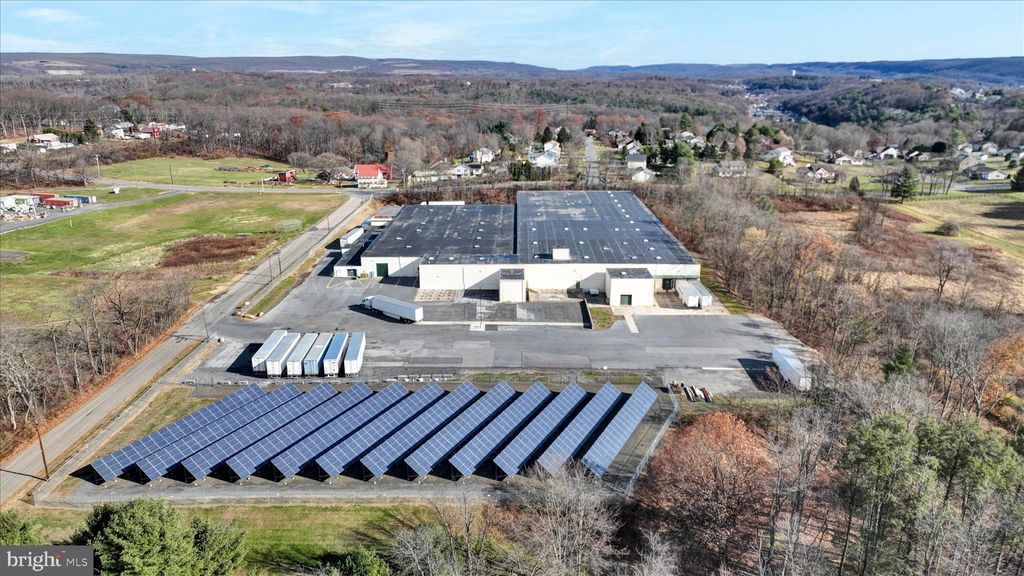 Photo of 190 W Walnut Lane, POTTSVILLE, PA 17901 (MLS # PASK2024624)