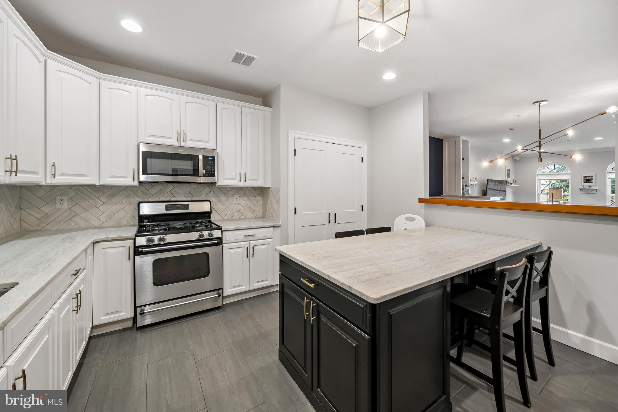 CONSHOHOCKEN - Residential