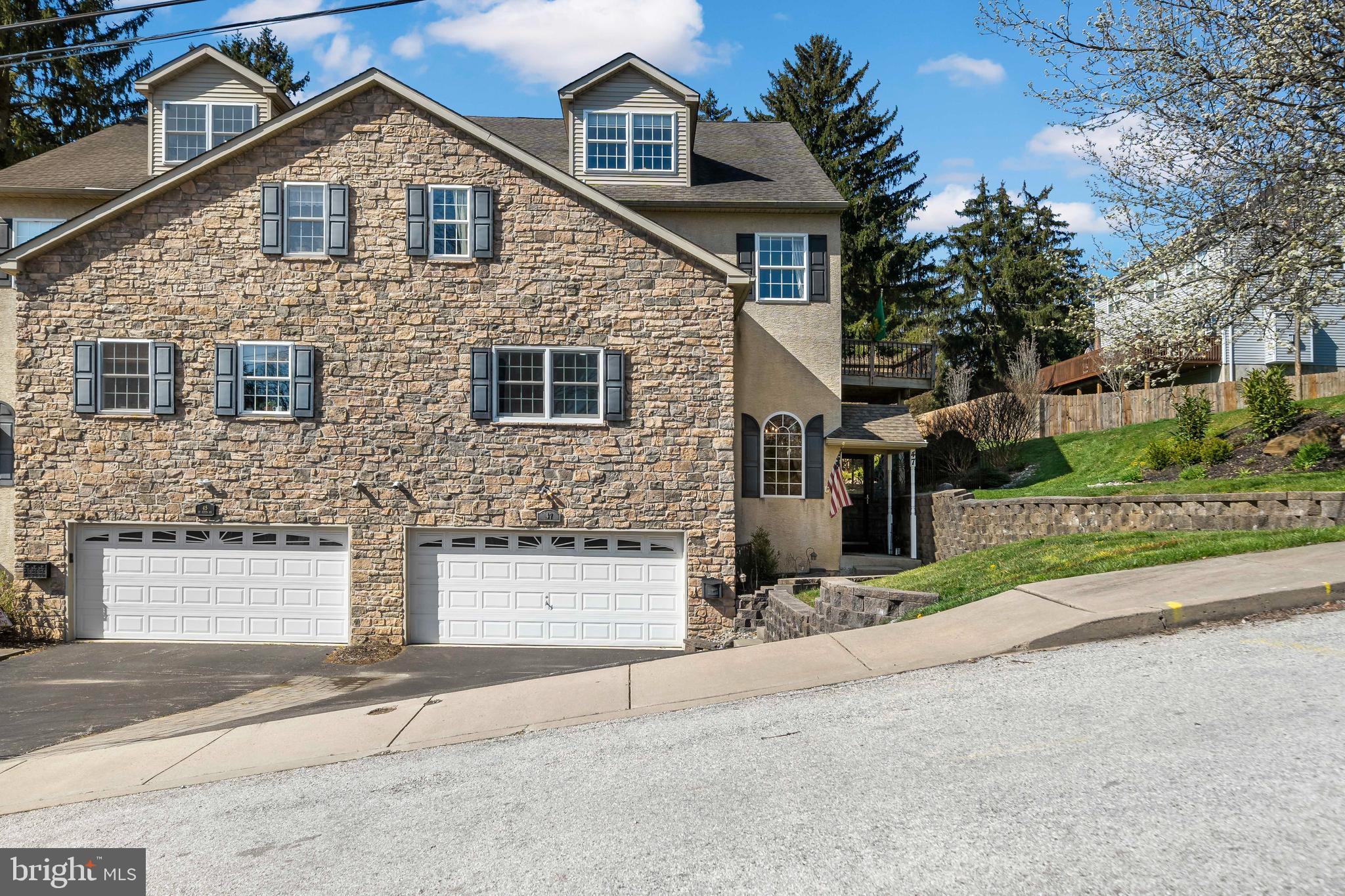 CONSHOHOCKEN - Residential
