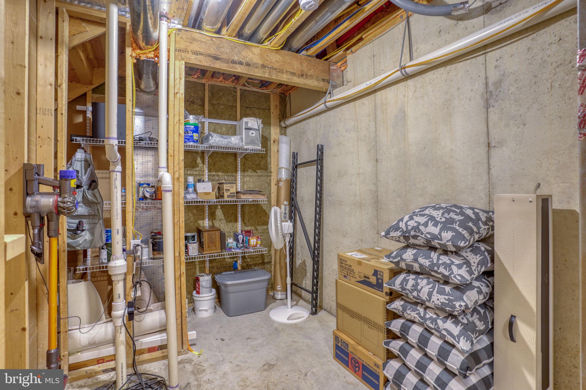 VILLAGE OF BAYBERRY - Residential