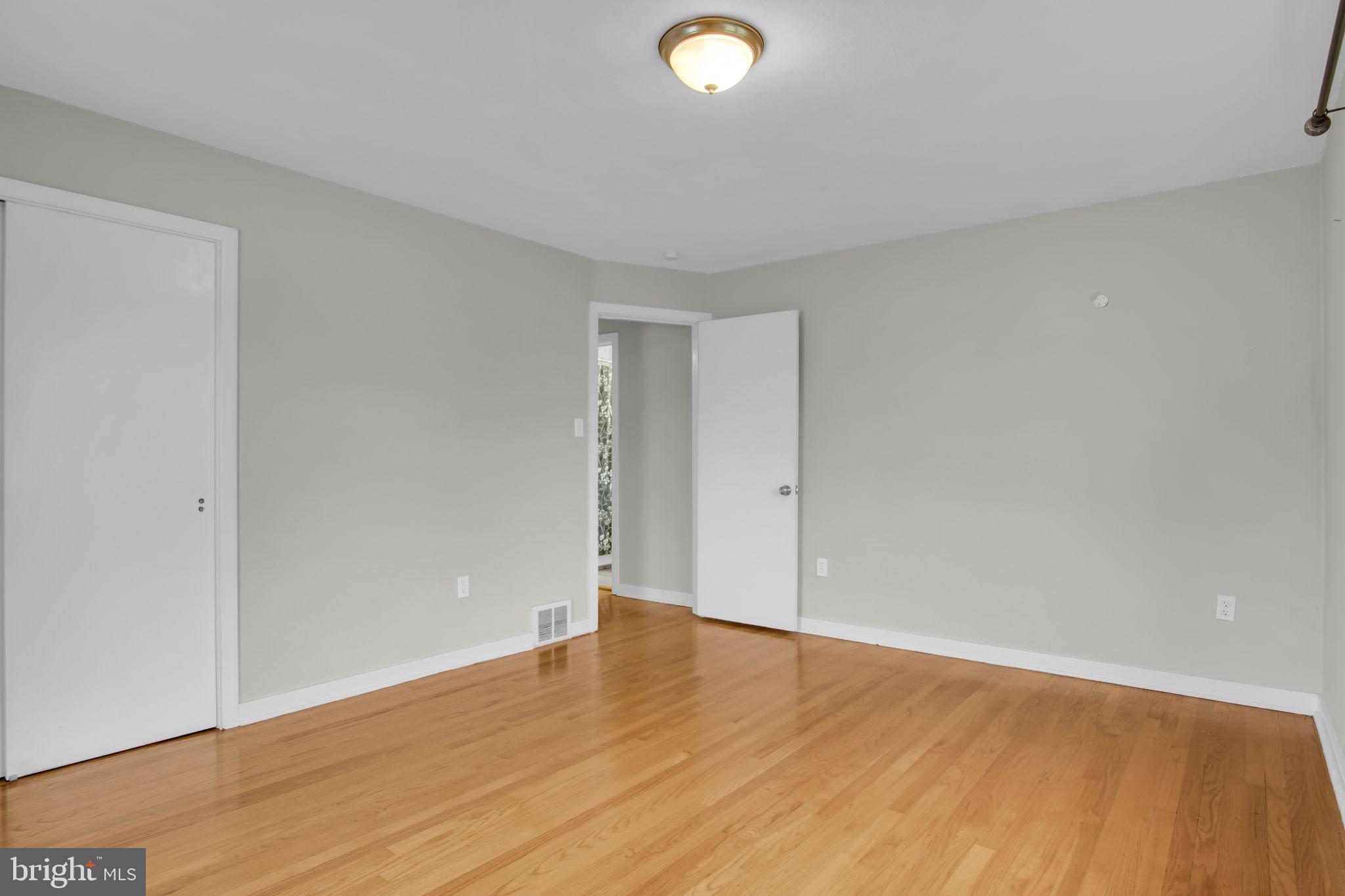 GREEN ACRES - Residential