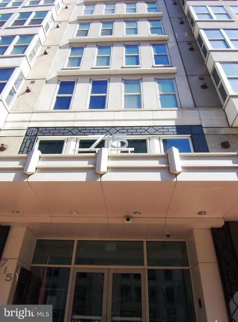 MLS: DCDC2196270