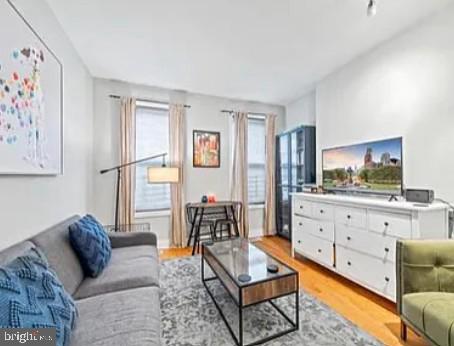 GRADUATE HOSPITAL - Residential