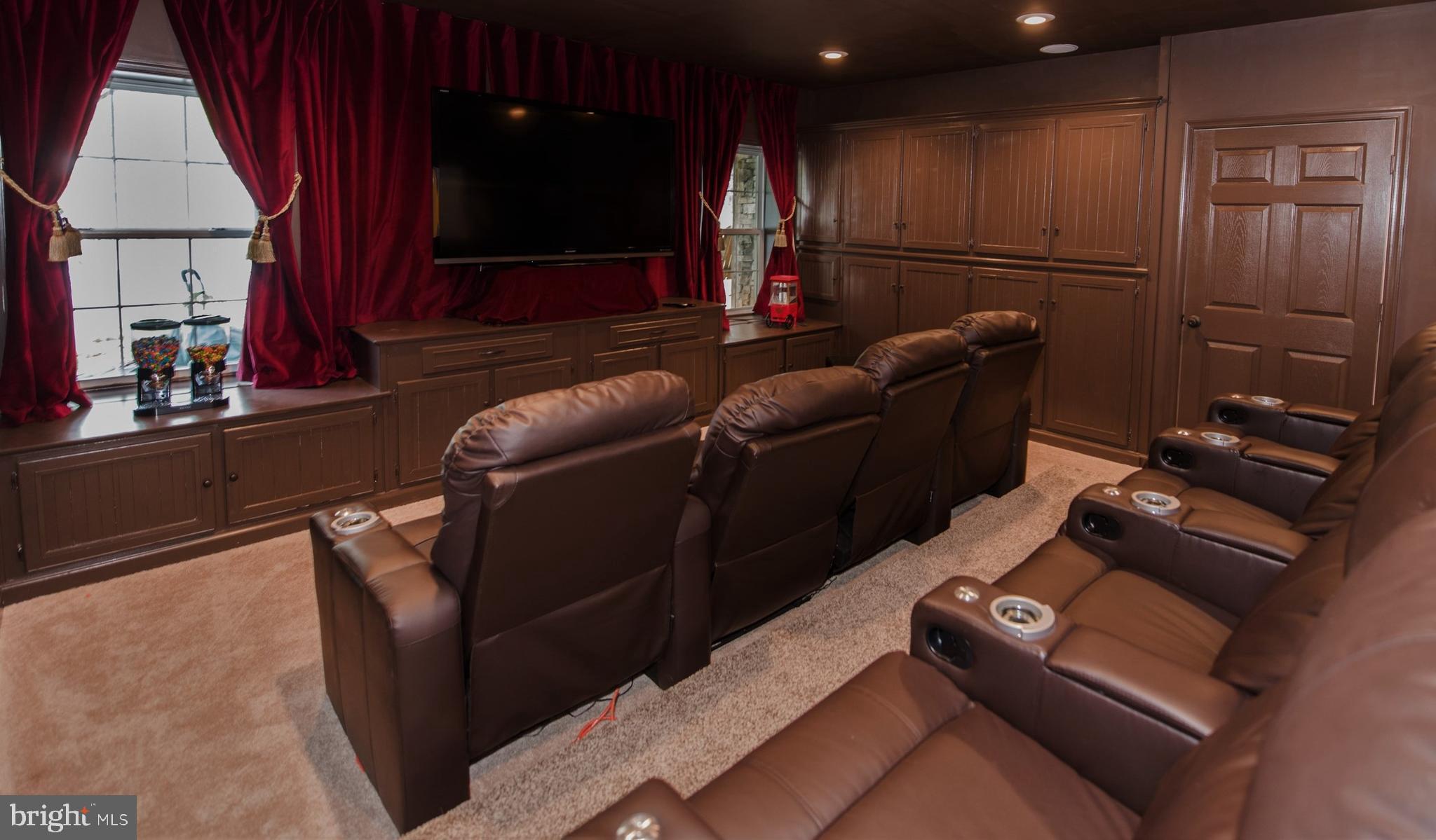 RIDGES OF TUSCARORA - Residential