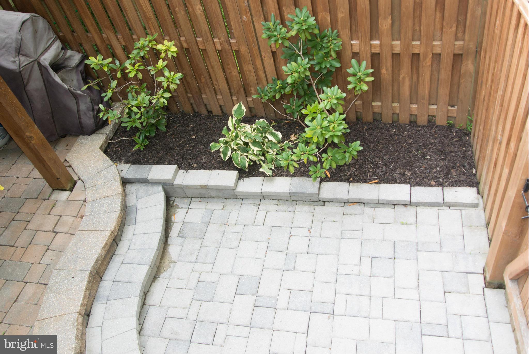 LYONS GATE - Residential