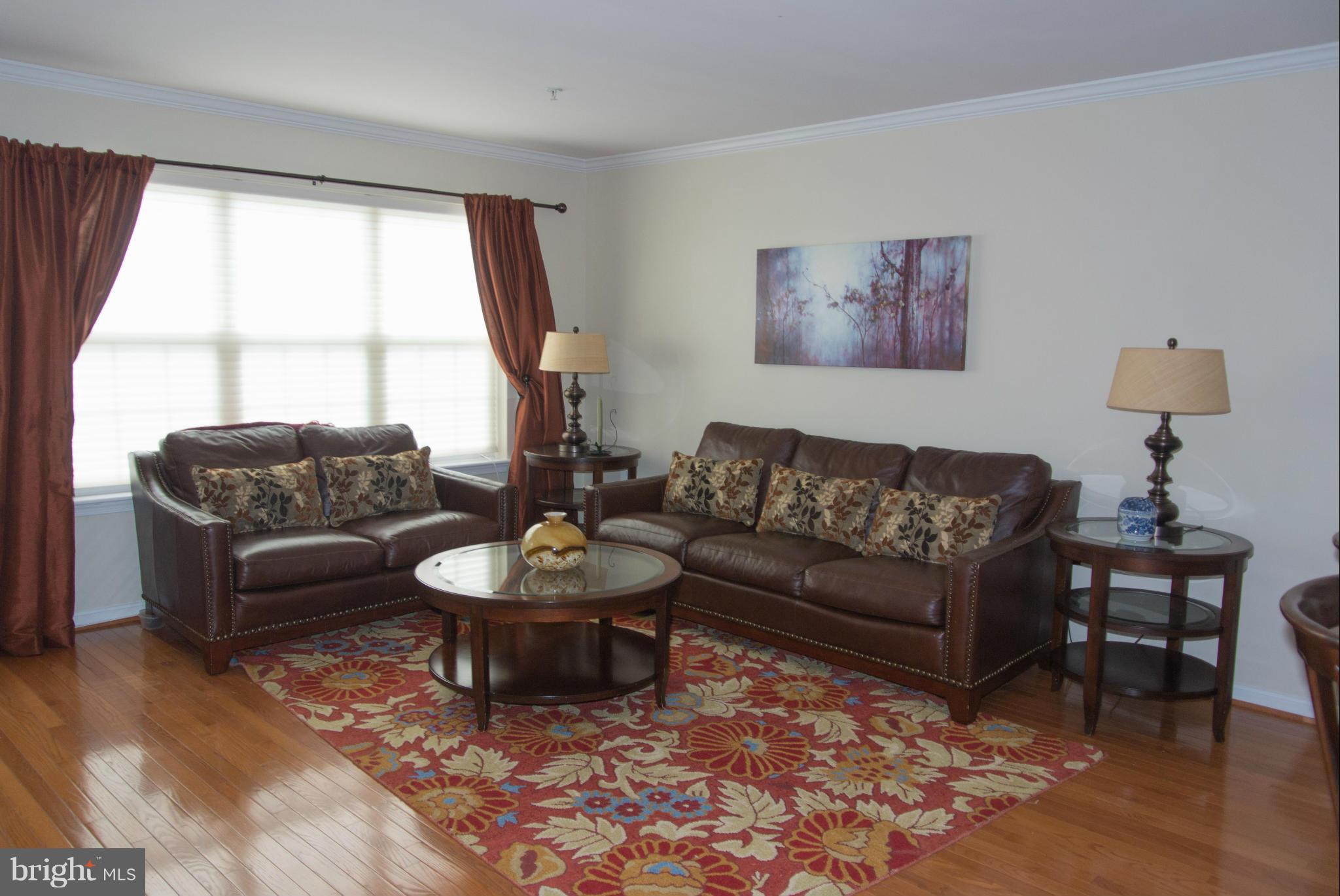 LYONS GATE - Residential