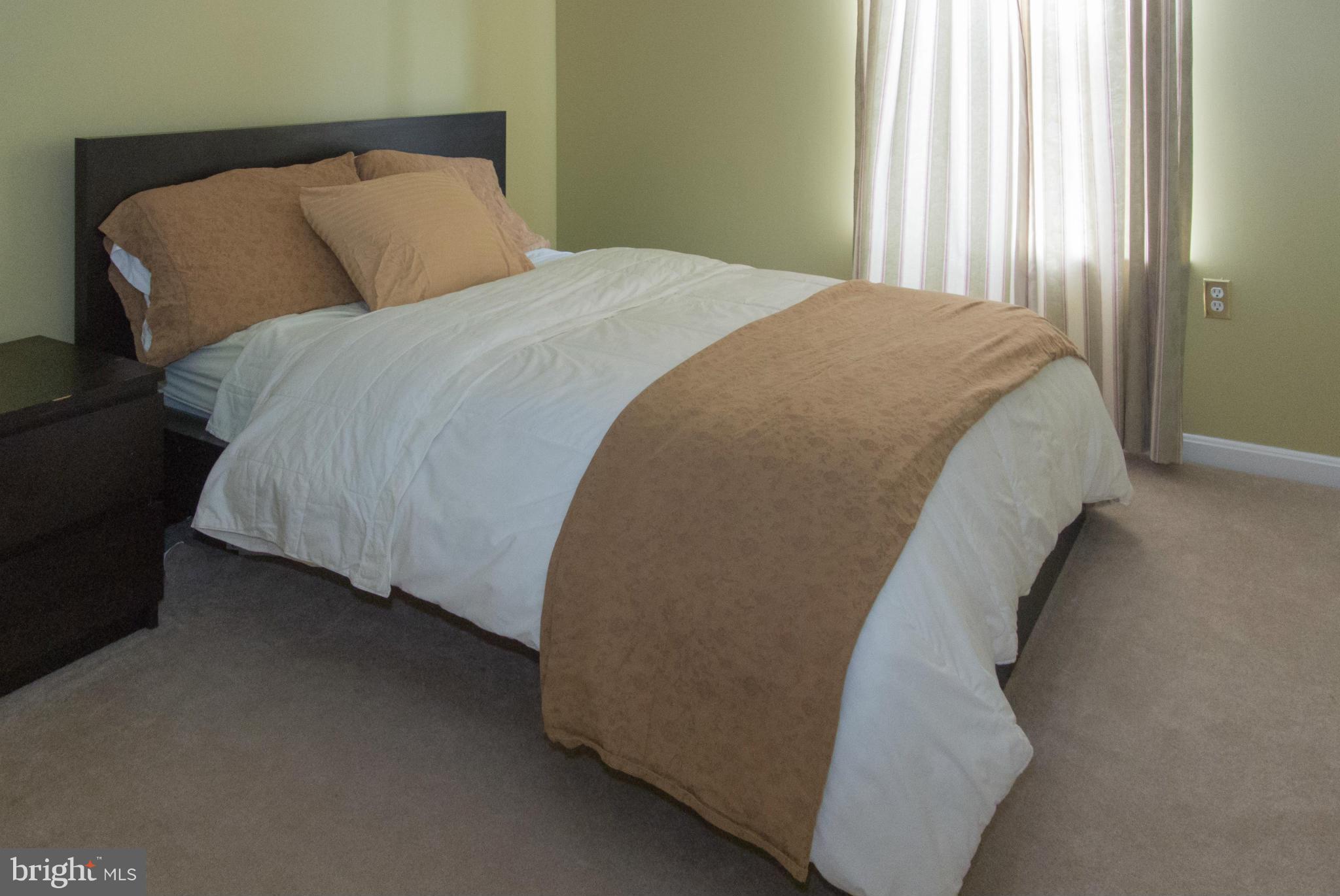 LYONS GATE - Residential