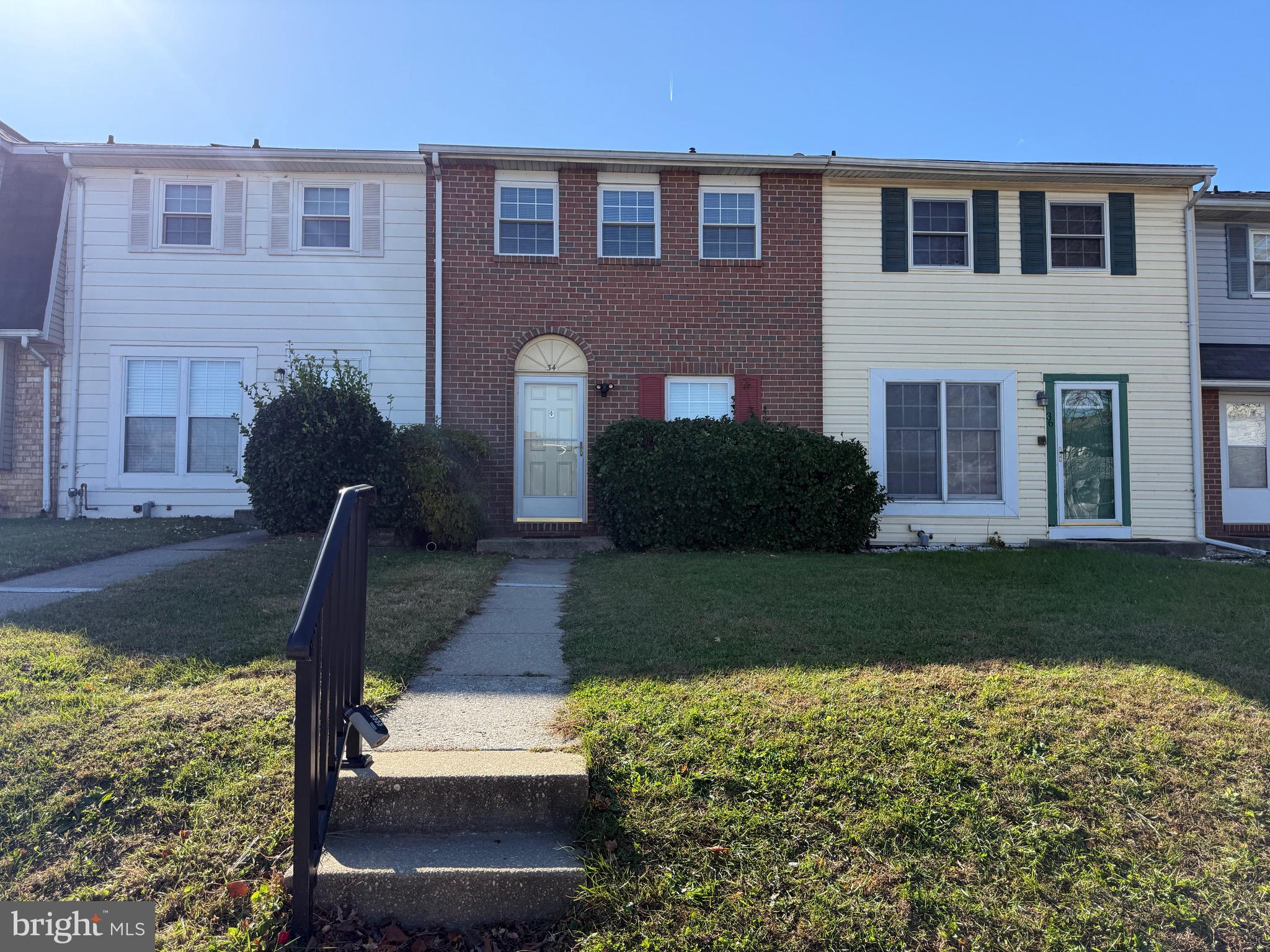 KINGS COURT - Residential Lease