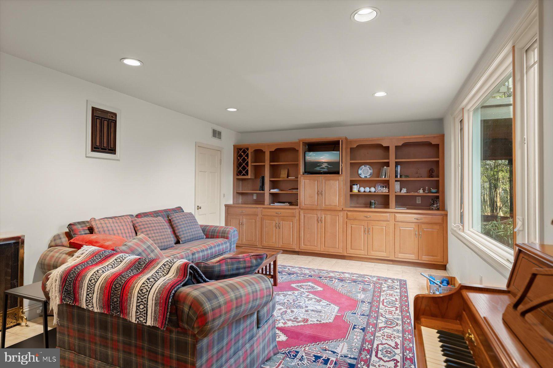 ROCK CREEK HILLS - Residential