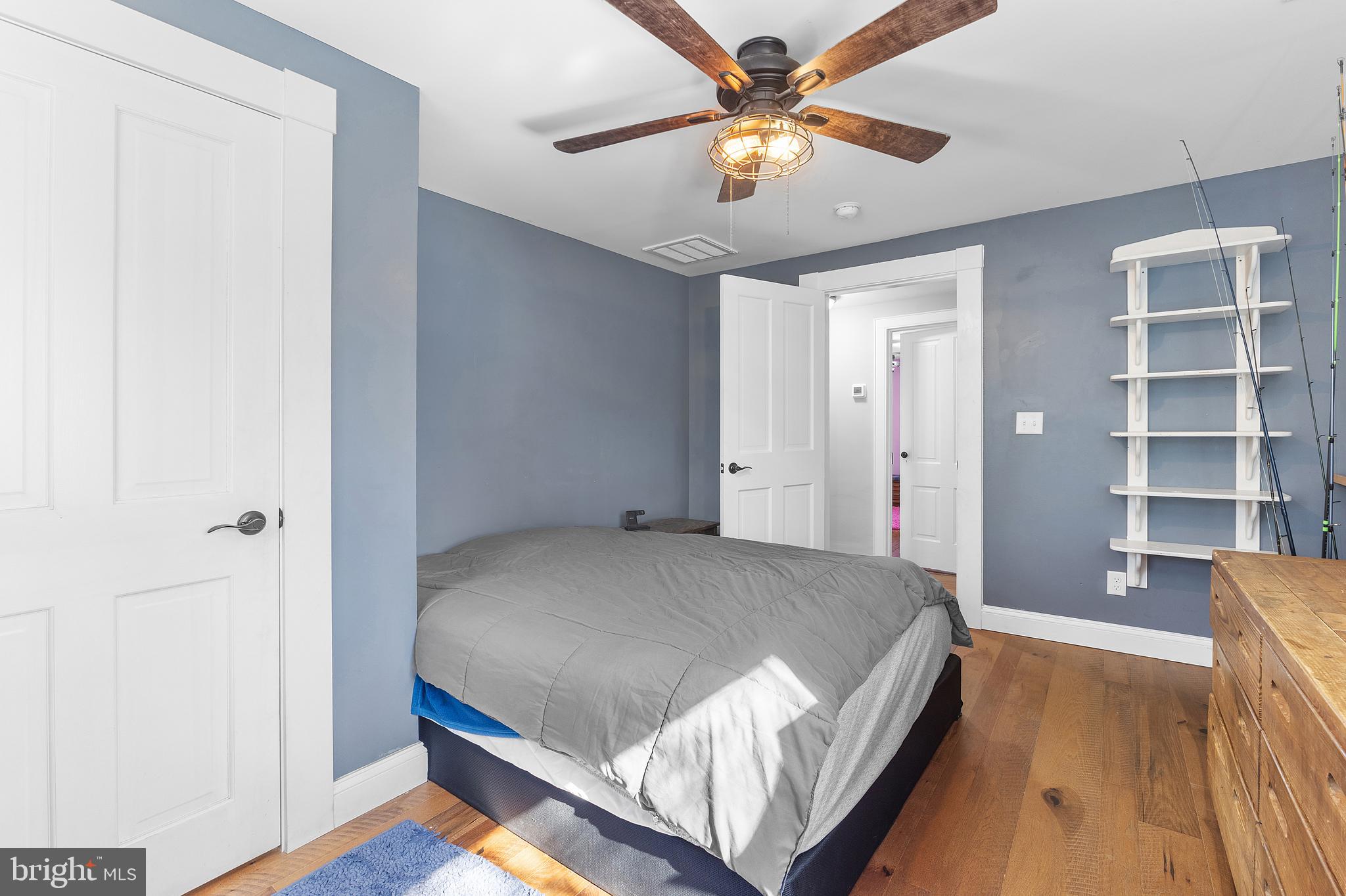 CENTREVILLE - Residential