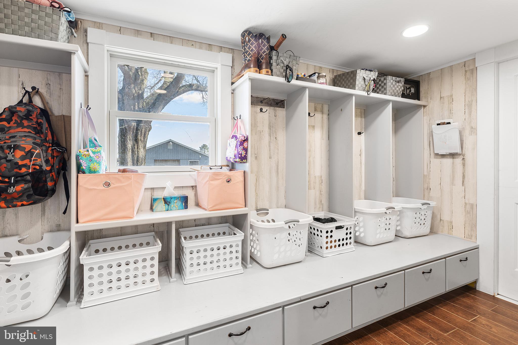 CENTREVILLE - Residential