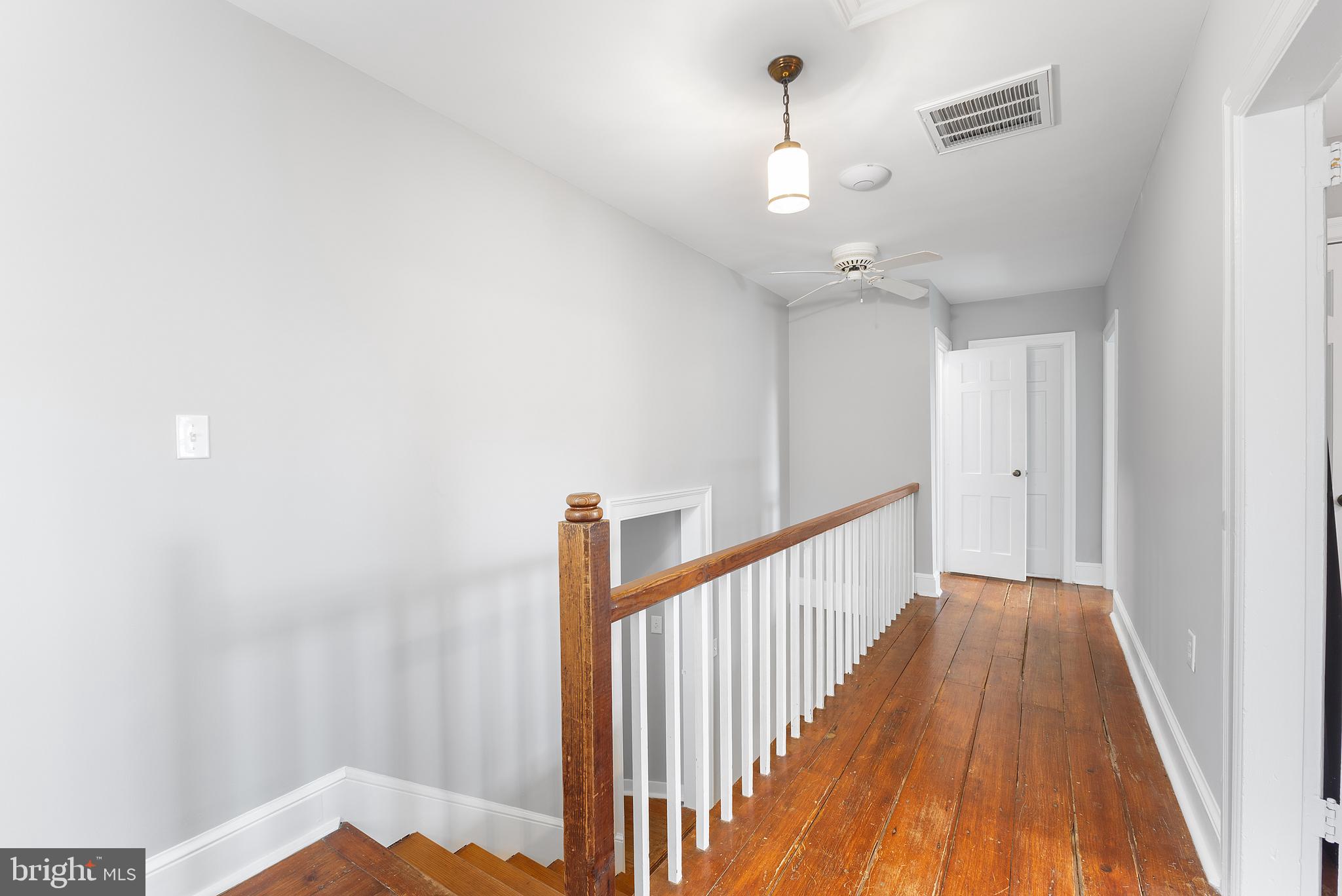 CENTREVILLE - Residential