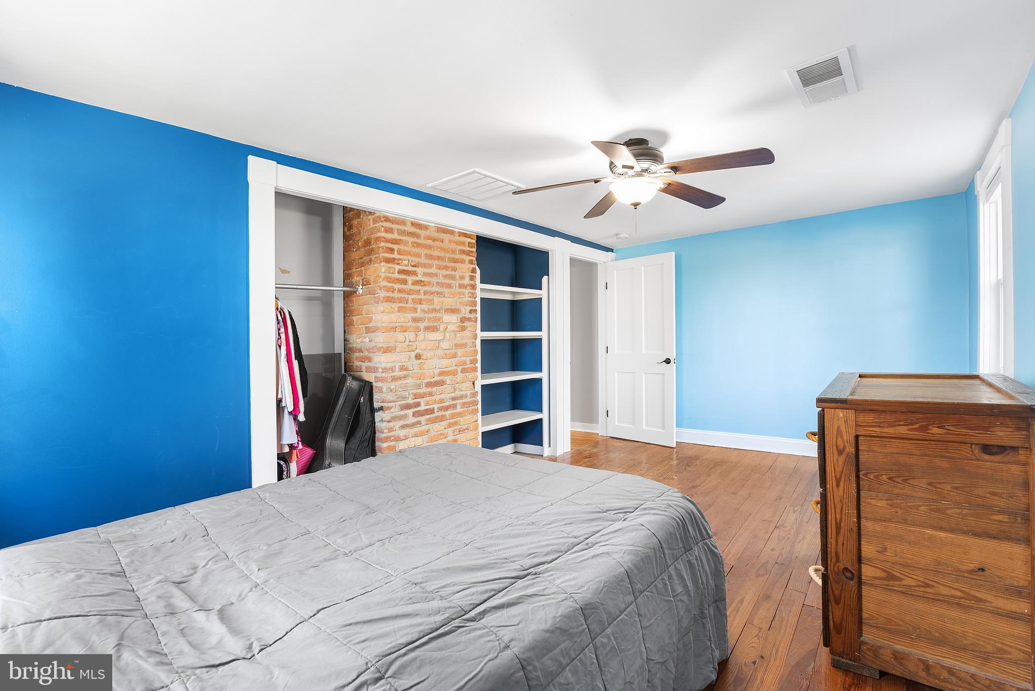 CENTREVILLE - Residential