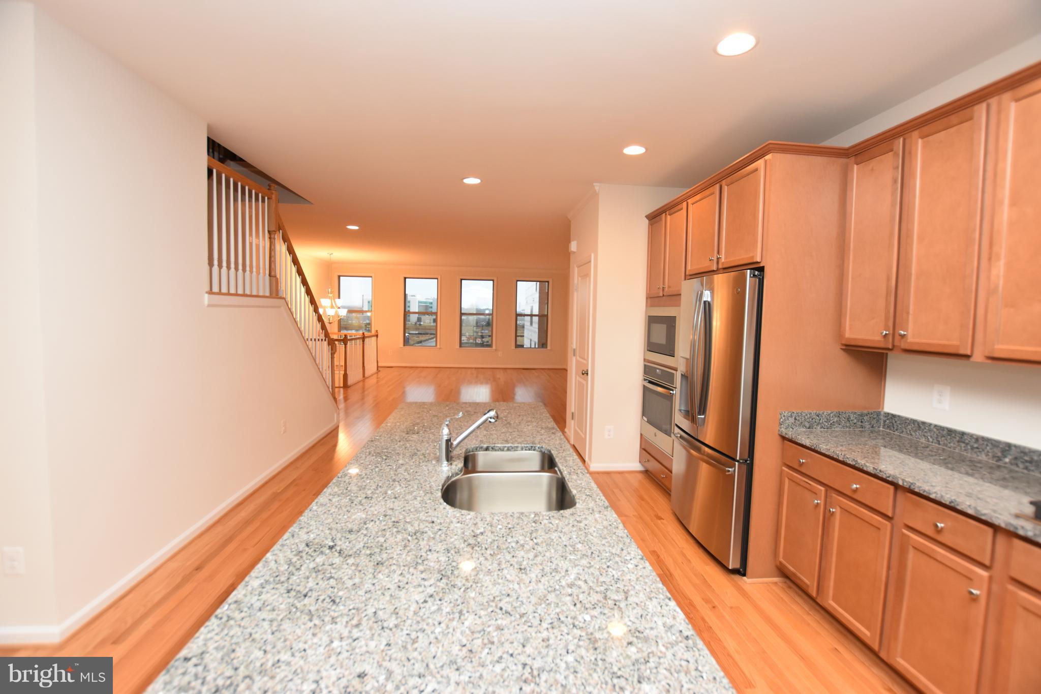 GATEWAY COMMONS - Residential Lease