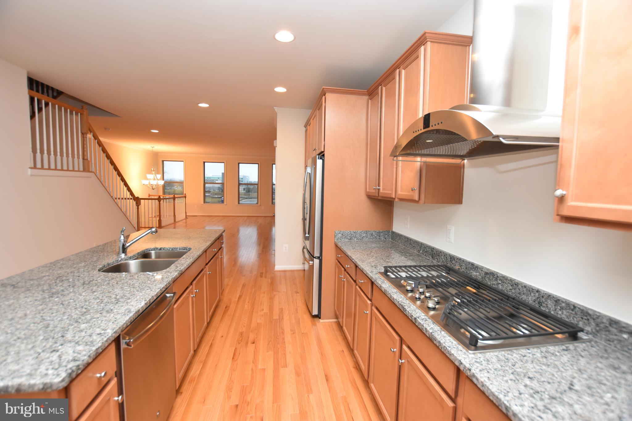 GATEWAY COMMONS - Residential Lease