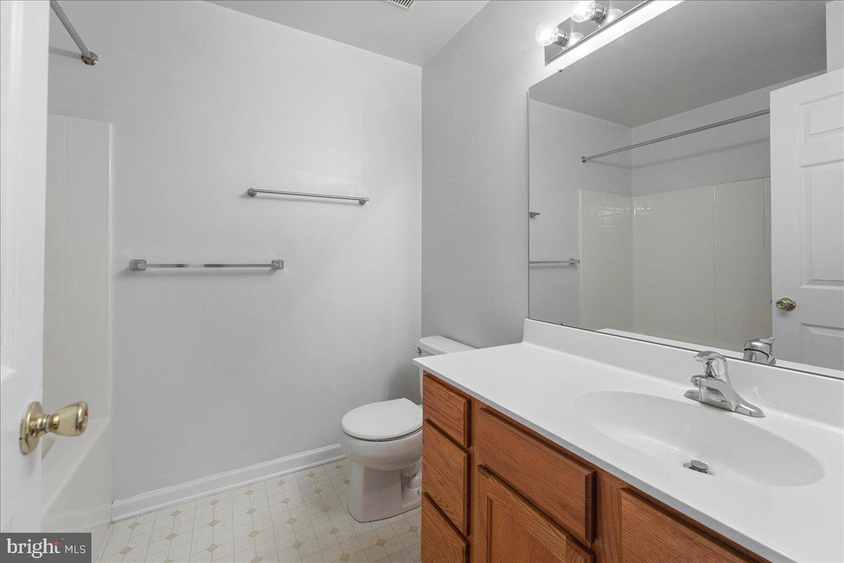 FRENCH CREEK ESTS - Residential Lease