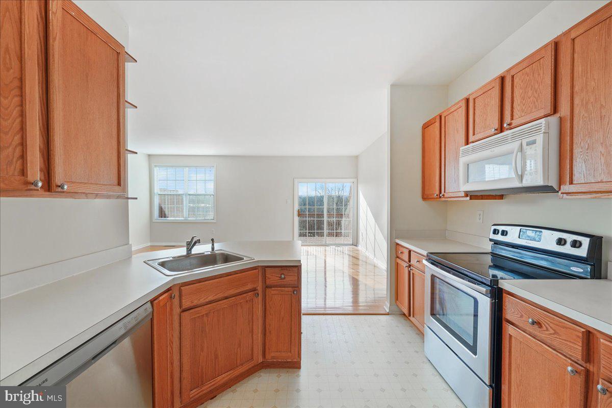 FRENCH CREEK ESTS - Residential Lease