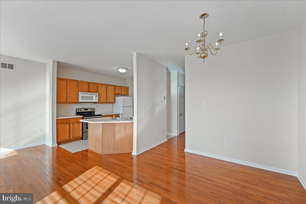 FRENCH CREEK ESTS - Residential Lease