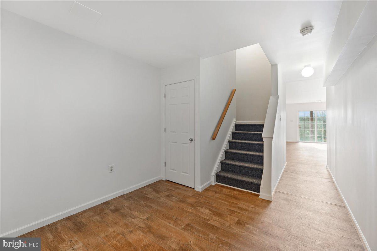 FRENCH CREEK ESTS - Residential Lease