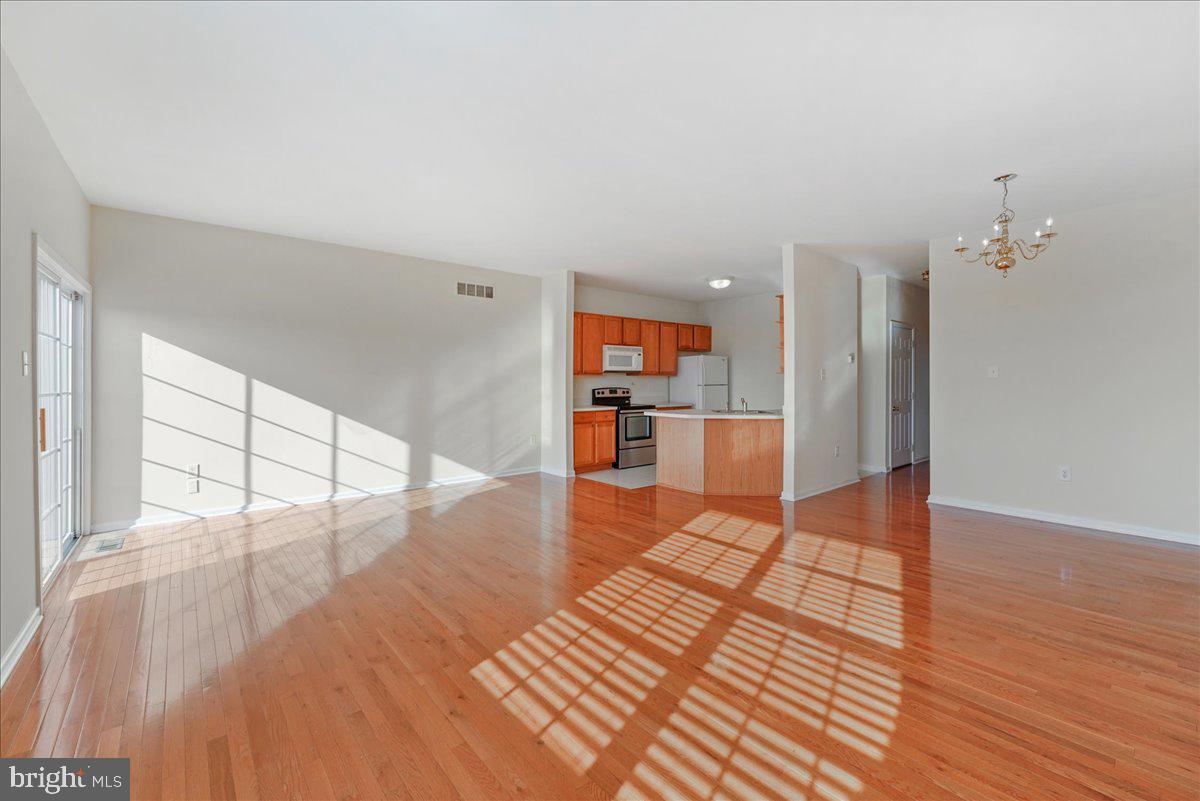 FRENCH CREEK ESTS - Residential Lease