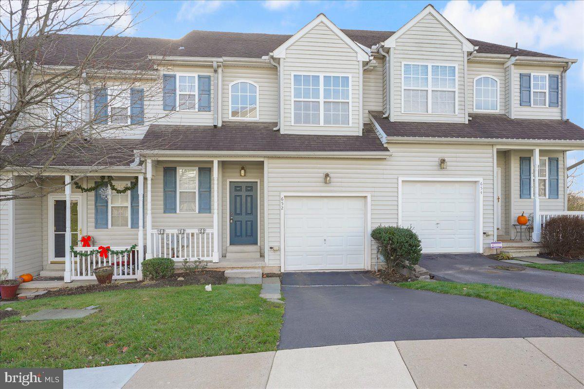 FRENCH CREEK ESTS - Residential Lease