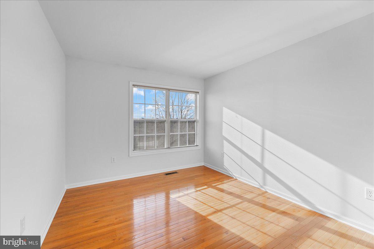 FRENCH CREEK ESTS - Residential Lease