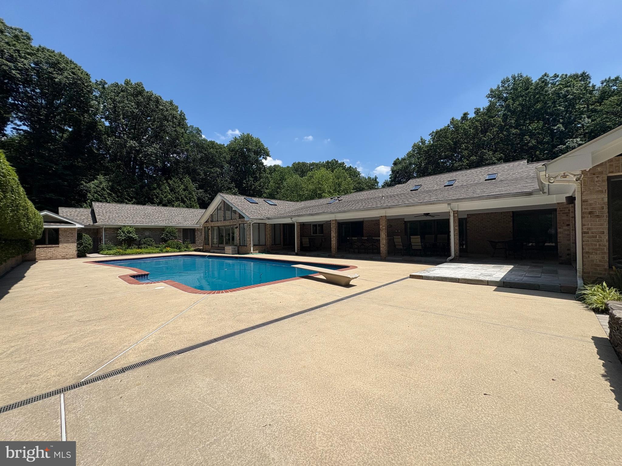 4233 BUCKSKIN WOOD DRIVE