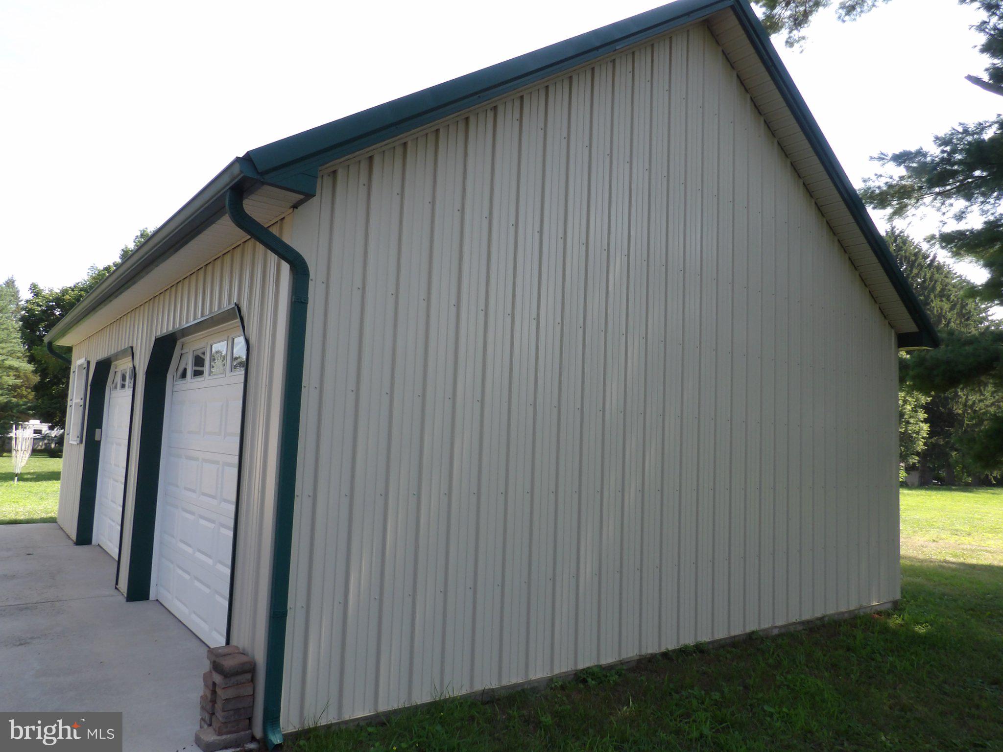 462 RED LION ROAD