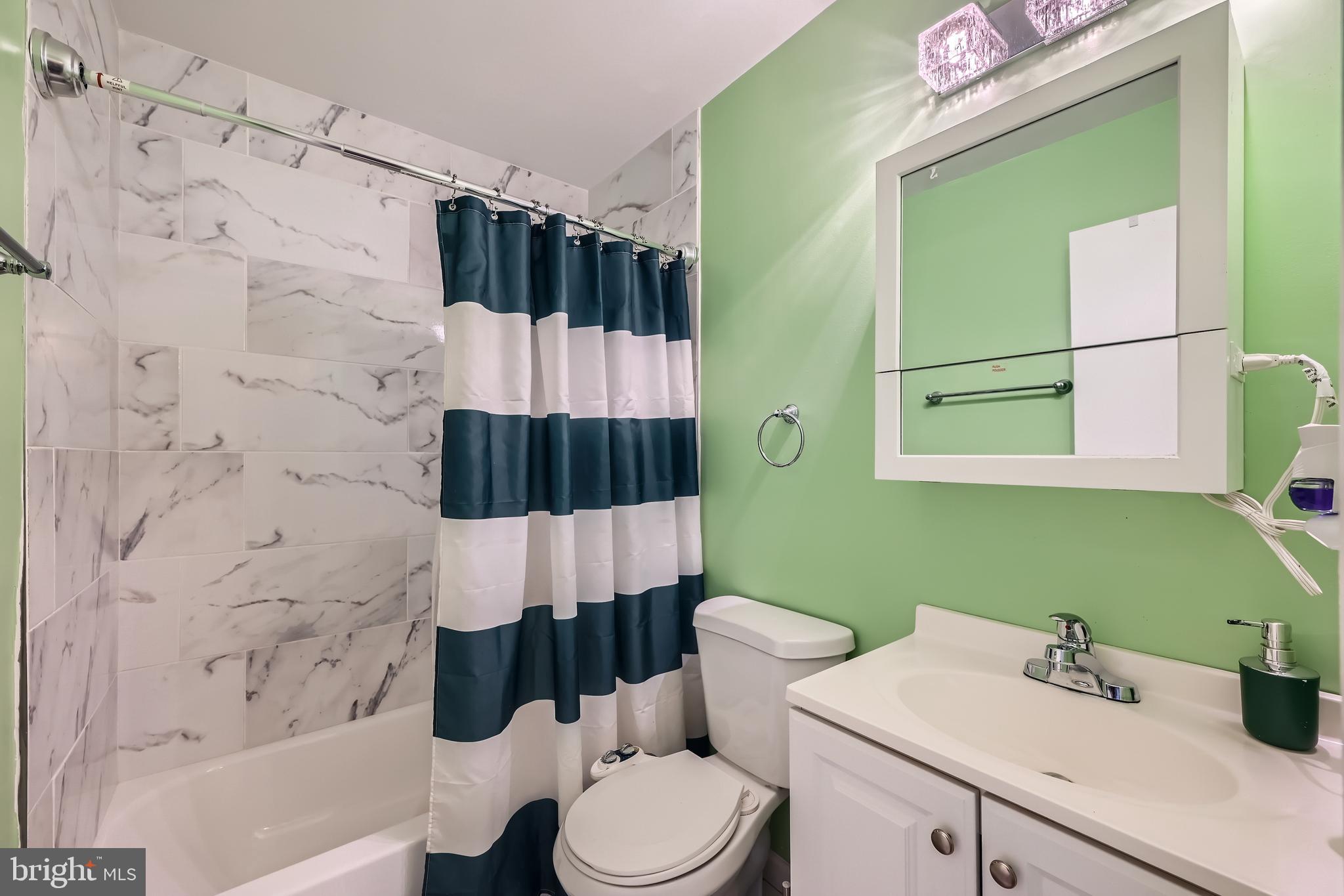 CHESTNUT WOODS - Residential