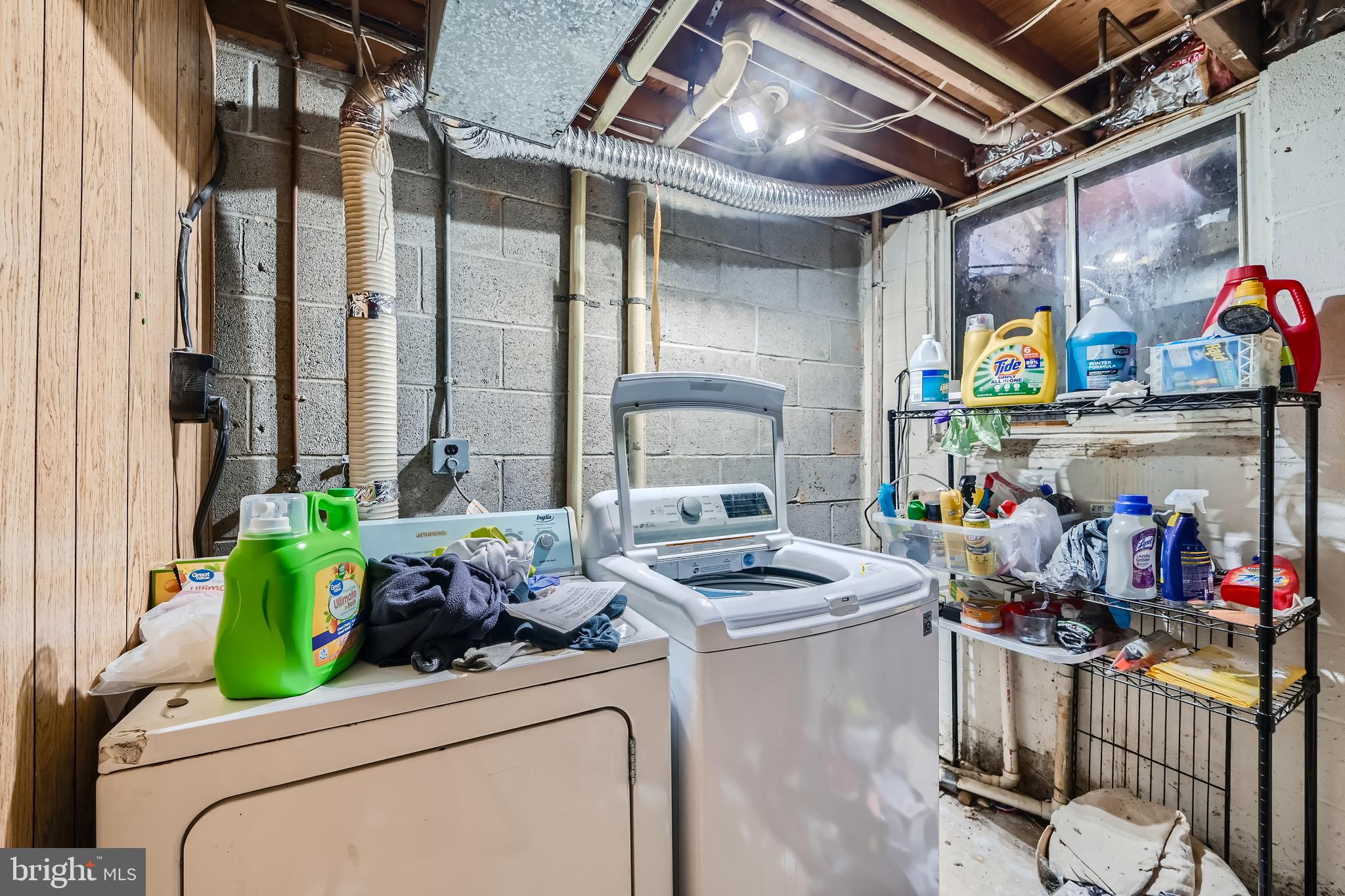 CHESTNUT WOODS - Residential