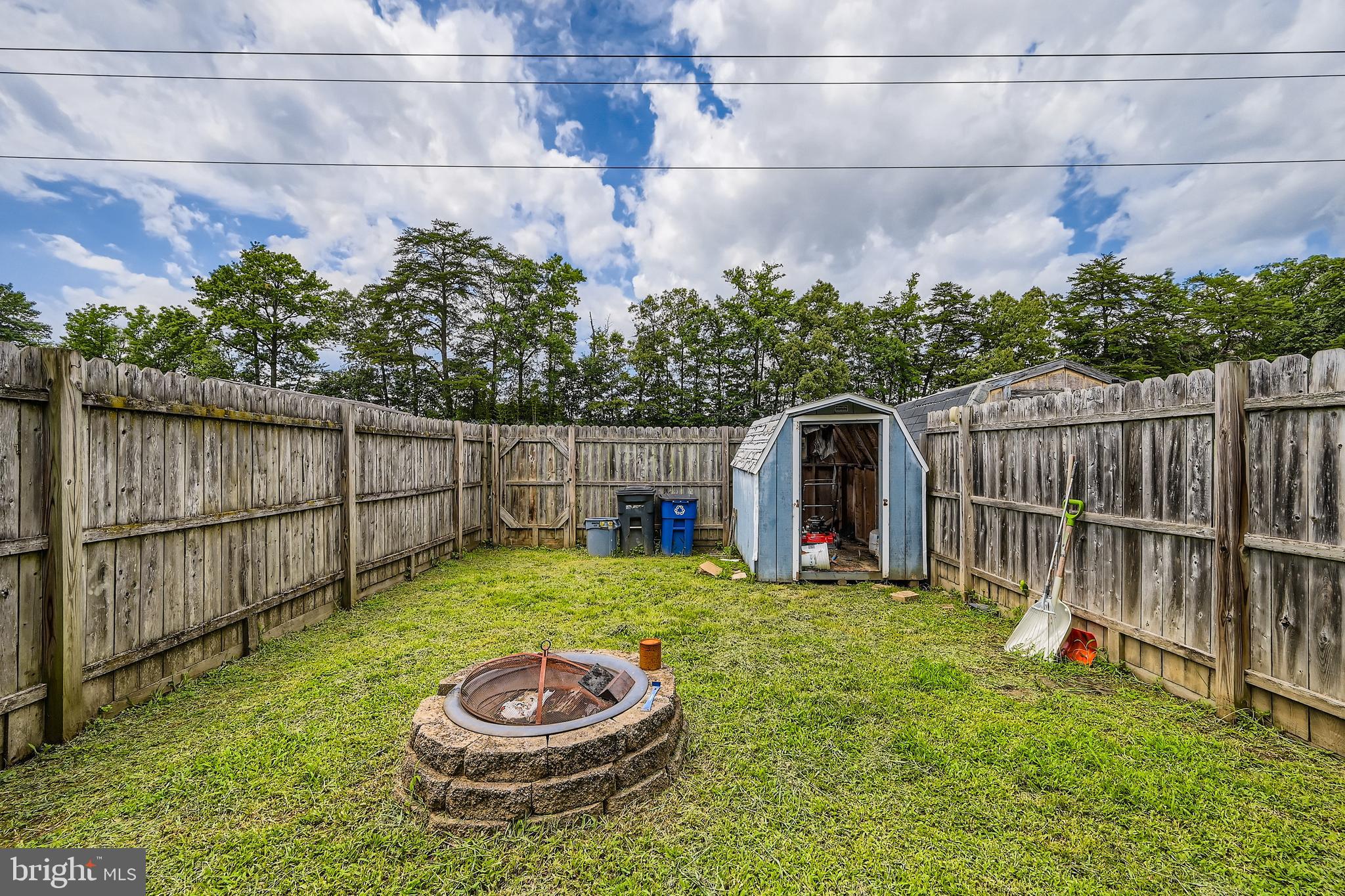 CHESTNUT WOODS - Residential