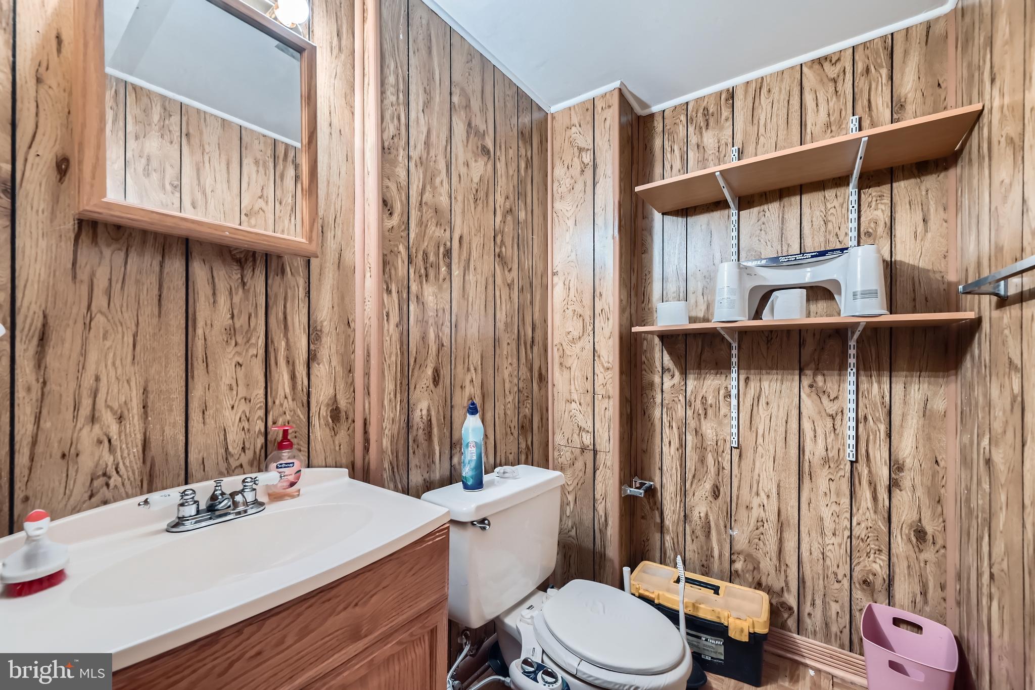 CHESTNUT WOODS - Residential