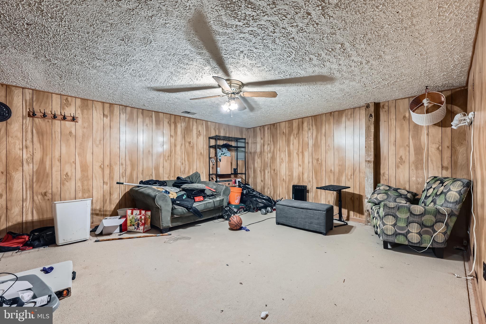 CHESTNUT WOODS - Residential