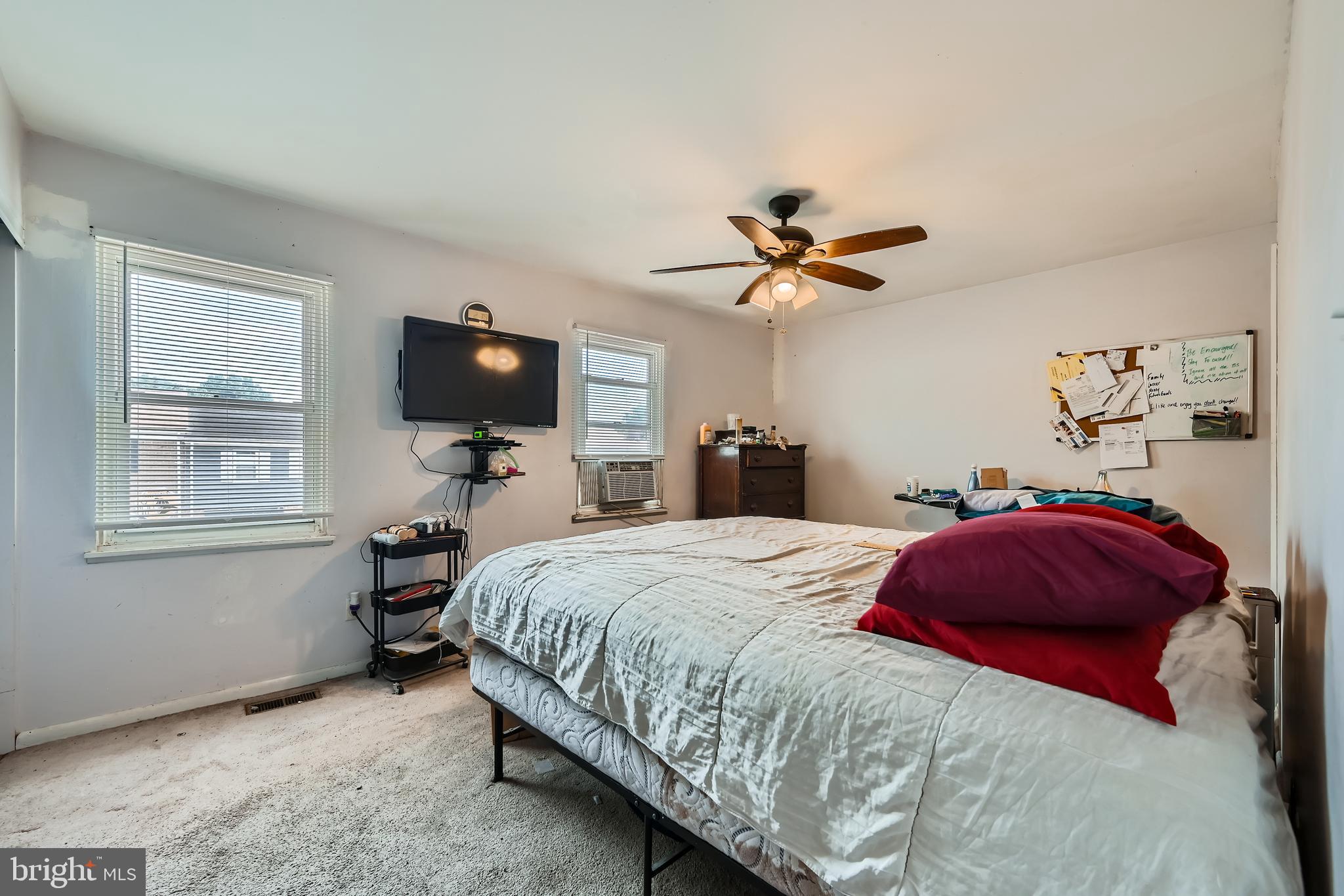 CHESTNUT WOODS - Residential