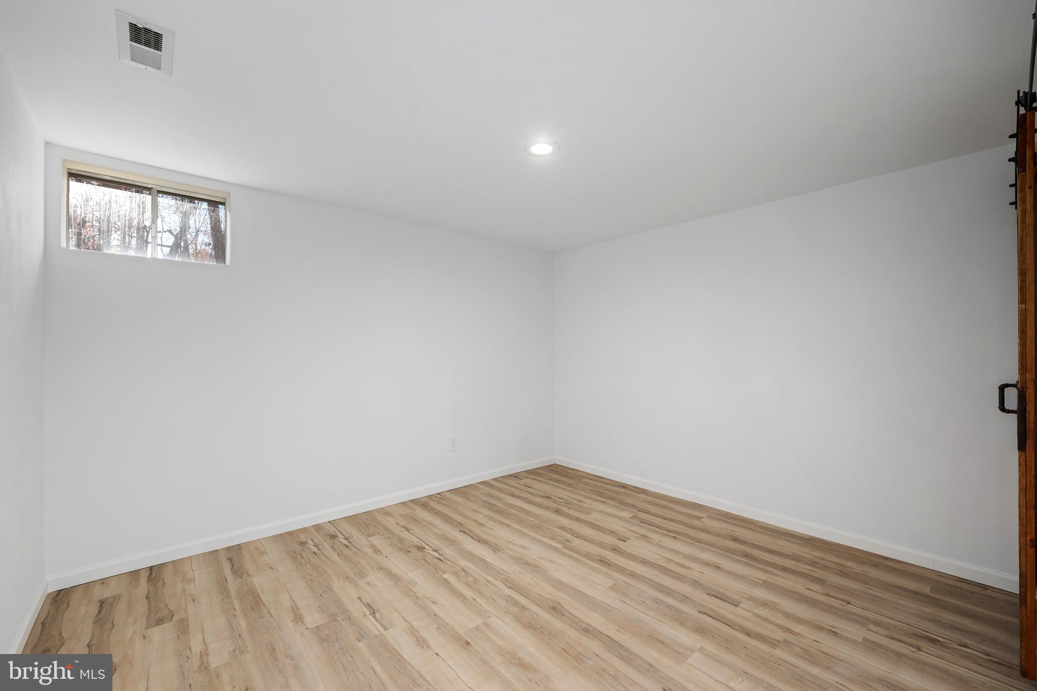 ESTATES OF CHANCELLORSVILLE - Residential